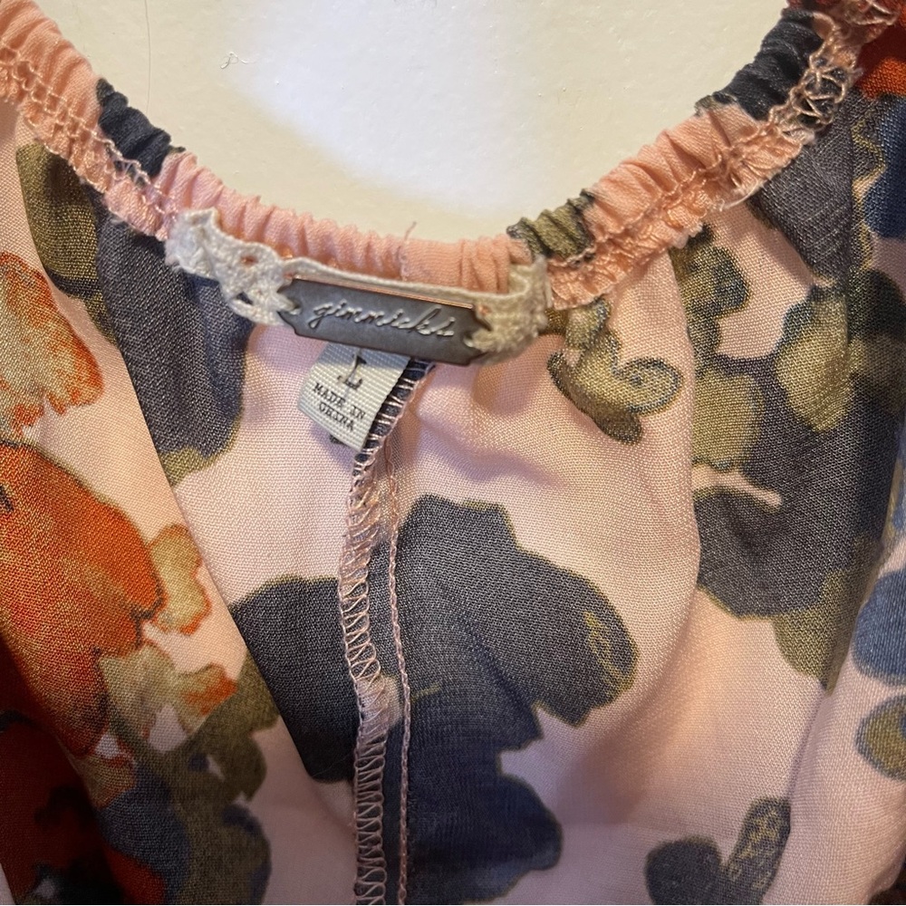 Gimmicks off the shoulder floral blouse women's size large - Picture 3 of 4